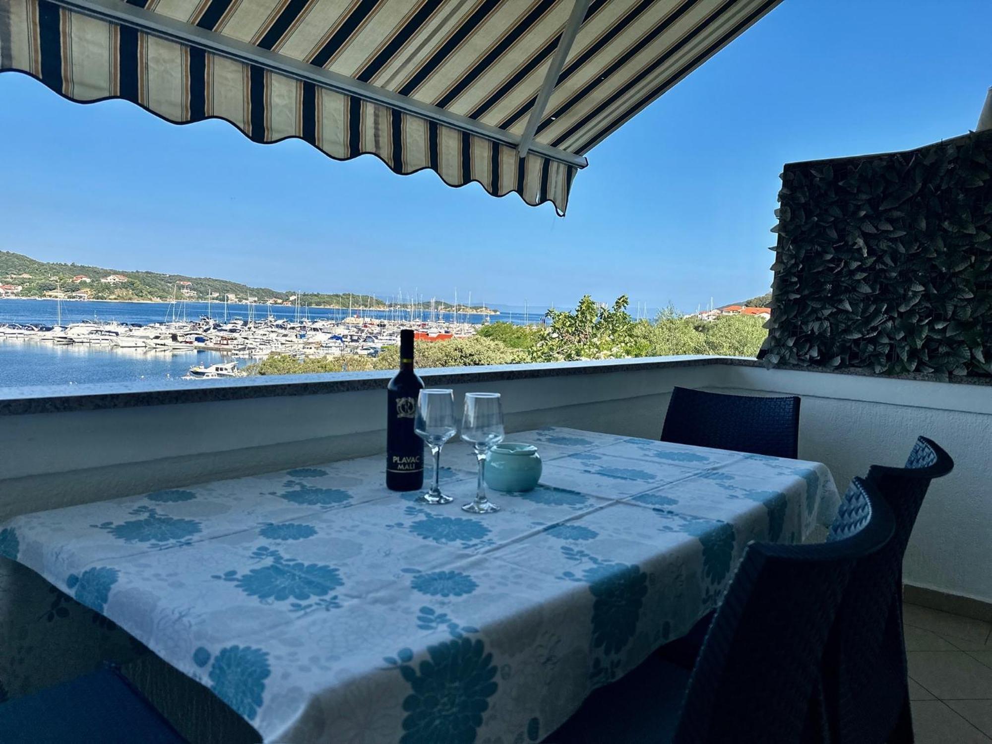Apartments Anica Супетарска Драга Екстериор снимка