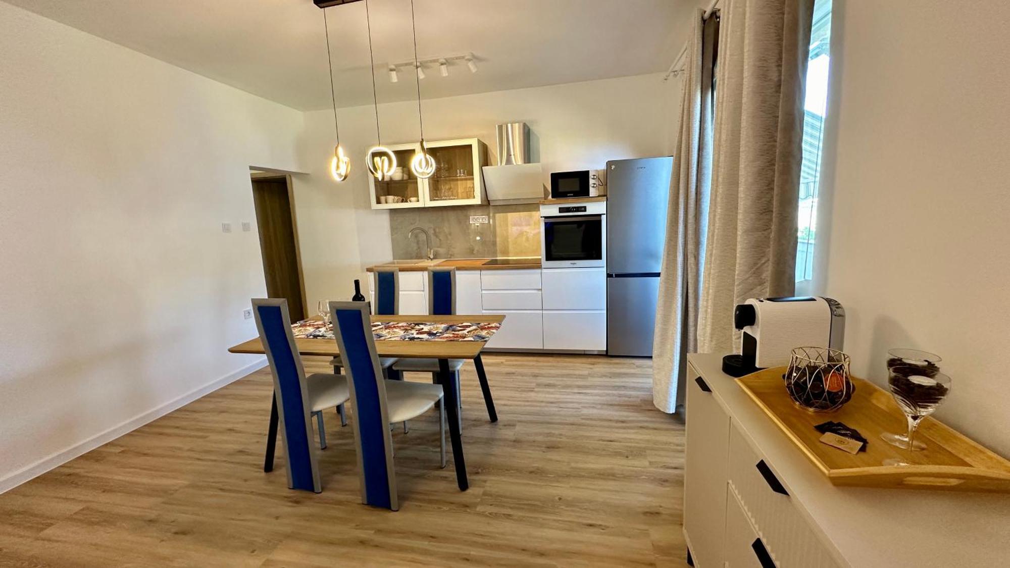 Apartments Anica Супетарска Драга Екстериор снимка