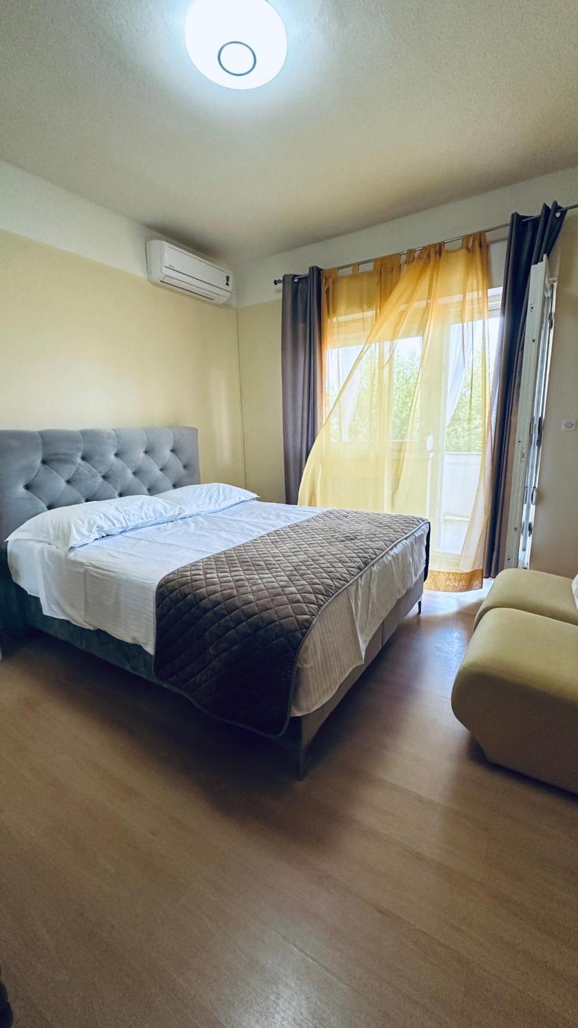Apartments Anica Супетарска Драга Екстериор снимка